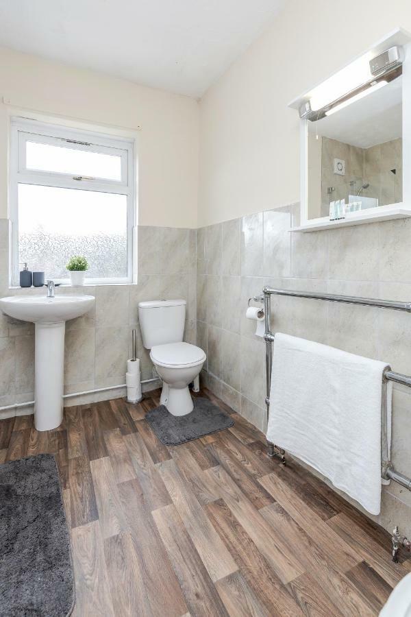 Alphalite Homes Barking  Exterior photo